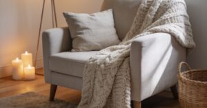 Styl hygge: jak urządzić przytulne wnętrze w duńskim klimacie?